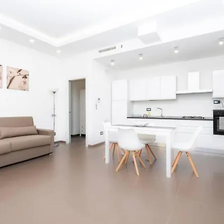 Garden Apartment *
